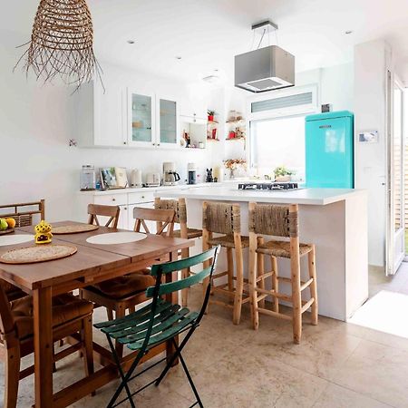 Dream Of Mediterranean House, Jacuzzi, Bbq, Delices Ensoleilles سارتروفيل المظهر الخارجي الصورة